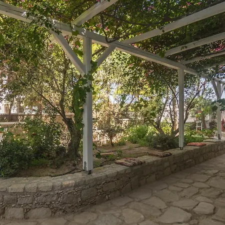 Thalassitra Village Hotel 2*