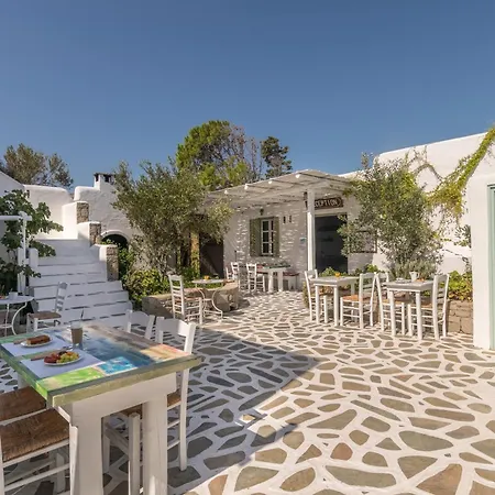 Thalassitra Village Adamantas (Milos)