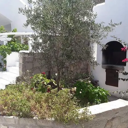 Thalassitra Village 2* Adamantas (Milos)