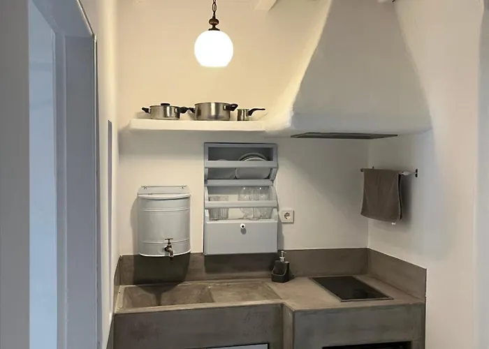 Thalassitra Village Hotel Adamantas (Milos)