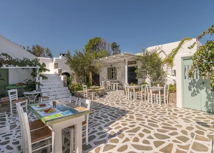 Thalassitra Village Adamantas (Milos)